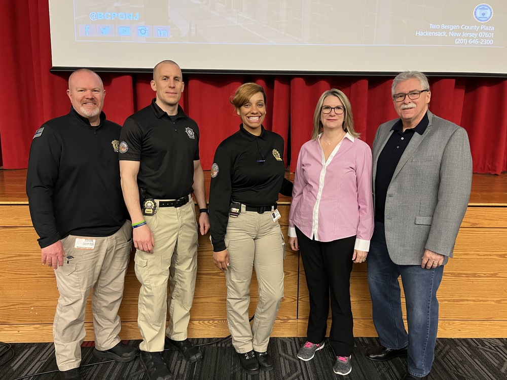 BCPO detectives, Dr. Mortimer, Mayor Arroyo