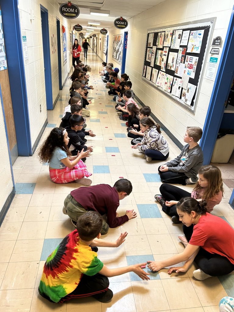 Mindfulness, a school-wide read-aloud, peer leader lessons, and collaboration with our buddies gave our students the opportunity to listen, build relationships, and learn to appreciate all those around them! It was a creative SEL DAY at JFG! #SELDAY #JustFocusonGrowing