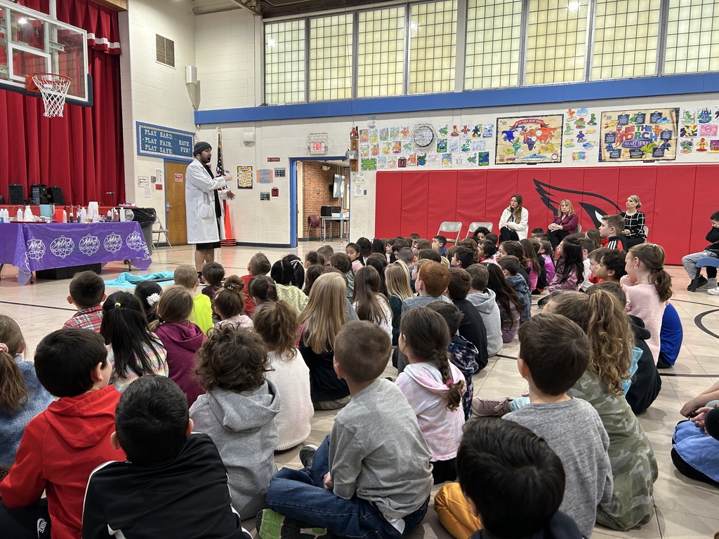 The Mad Scientist visit provided Kindergarten and first grade an understanding of chemical reactions! #JustFocusonGrowing