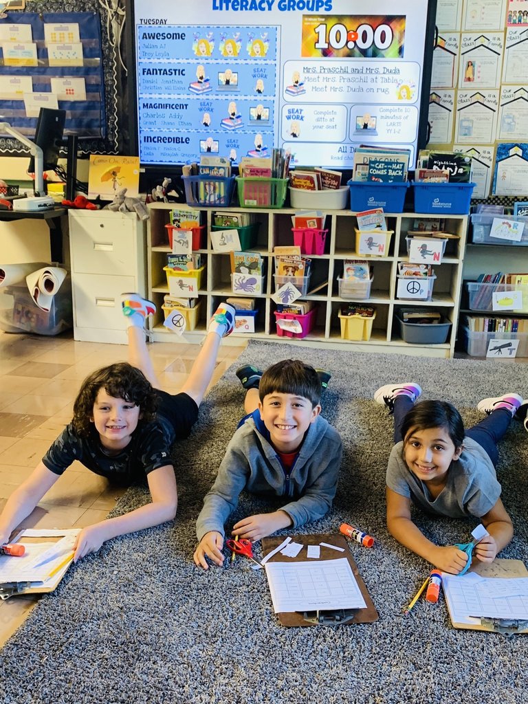 Check out Ms. Praschil's 3rd graders in their literacy groups as Ms. Duda supports and boosts their confidence in their reading and writing abilities! #JustFocusonGrowing